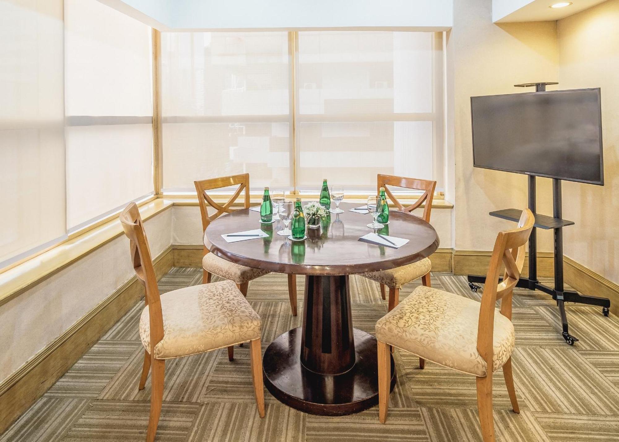 Richmonde Hotel Ortigas, Manila Pasig City Екстериор снимка